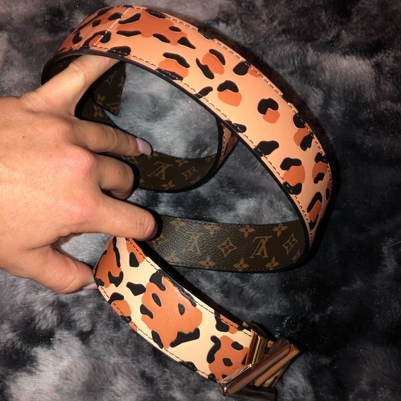 LV Limited Edition Reversal Belt - Picture 2 of 8